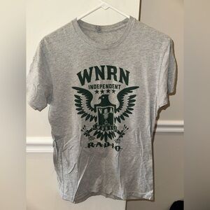 Gray WNRN Independent Radio Graphic T-Shirt Size Medium